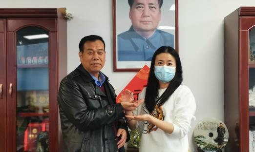 青岛易彩堂细胞生物科技有限公司喜迎屠呦呦教授团队最新培育青蒿育种  《中康优青1号》