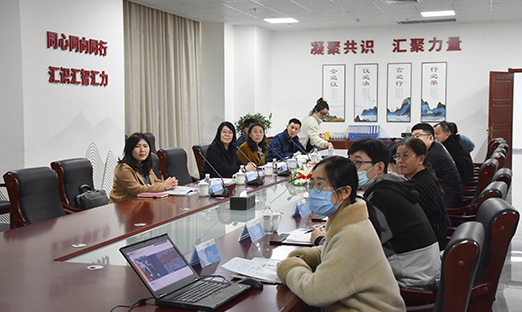 热烈欢迎青岛协同创新研究院副院长、成果转化中心主任赵保红、副主任陈秀娟博士一行莅临易彩堂集团参观交流